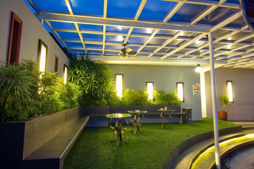 Tkl Hotel Johor Bahru Extérieur photo